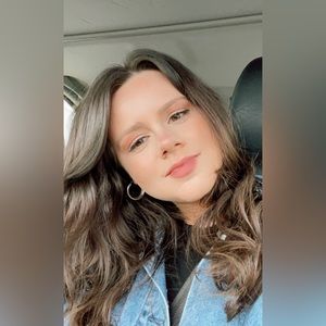 Meet your Posher, Sentina